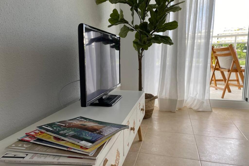Apartamento Sajalin Salou Bagian luar foto